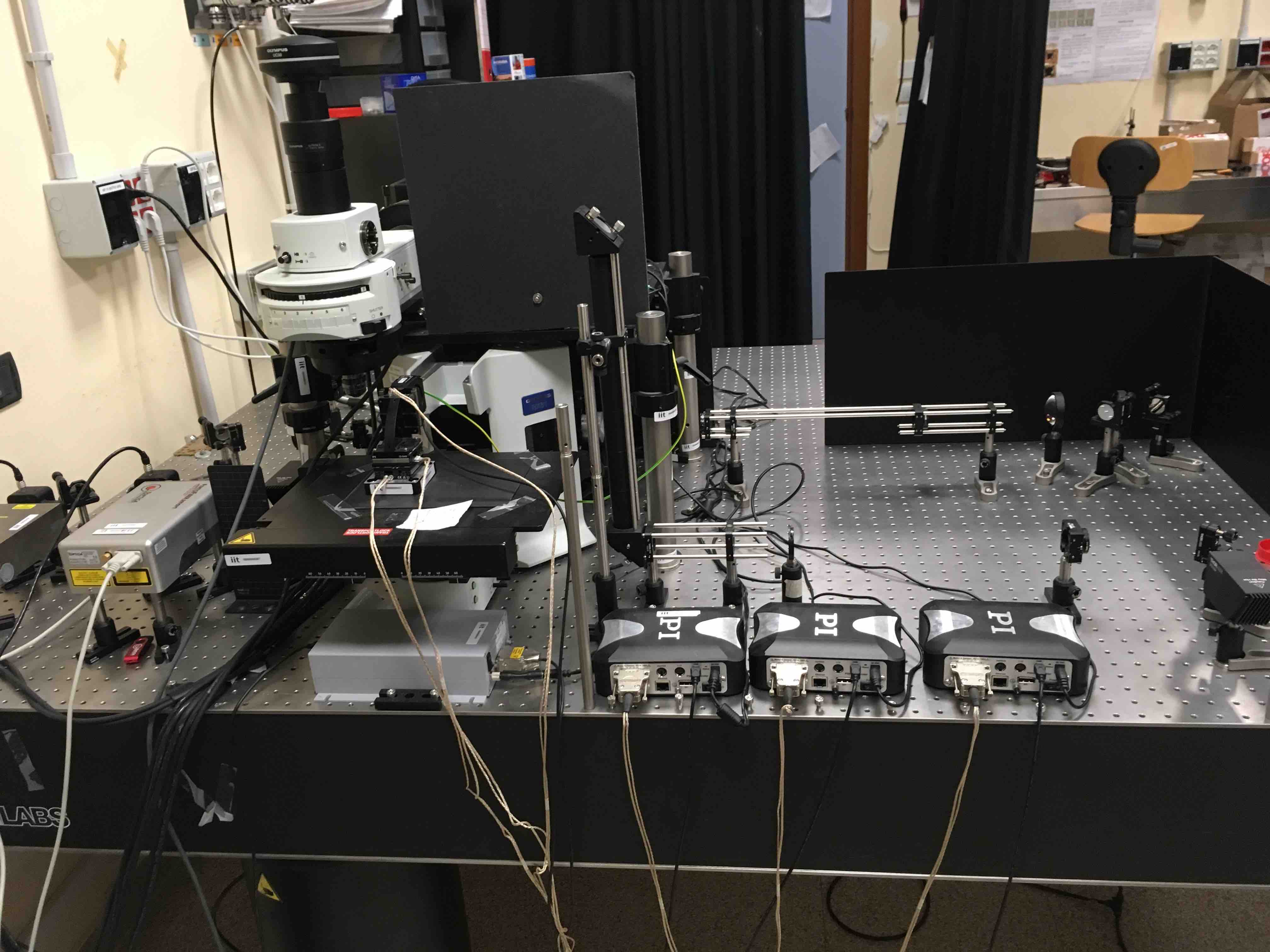 Direct laser writing two-photon lithography system